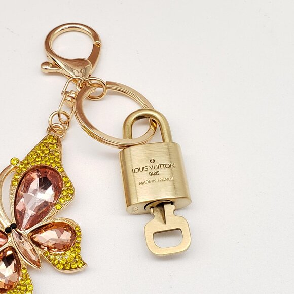 Authentic Louis Vuitton Gold Lock & Key with Unbranded Butterfly Charm 090925 - Picture 4 of 9